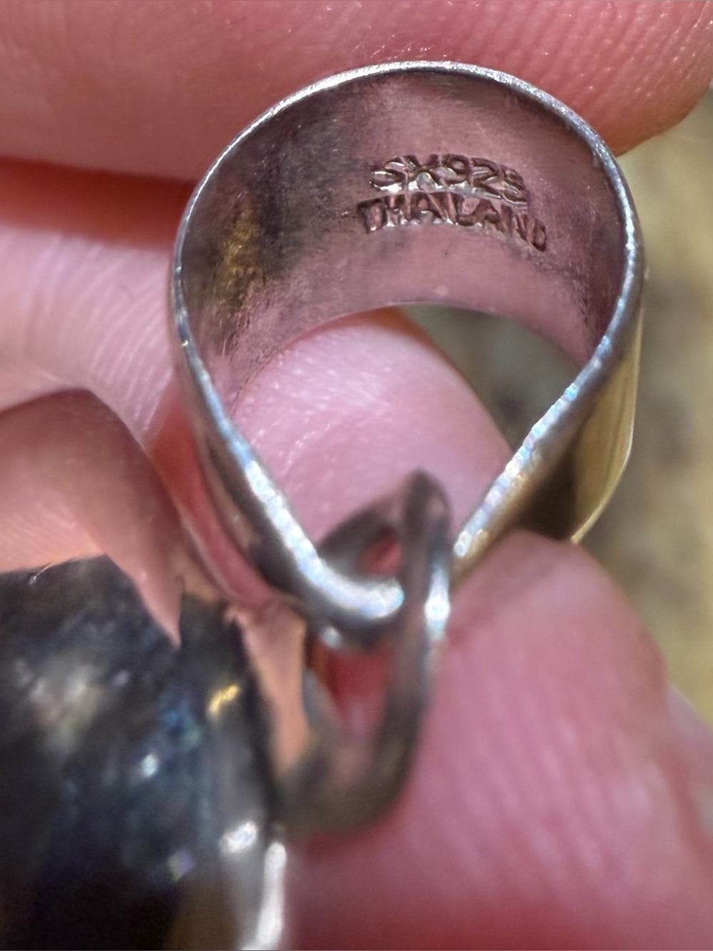 Sterling silver sand dollar pendant - Picture 3 of 3